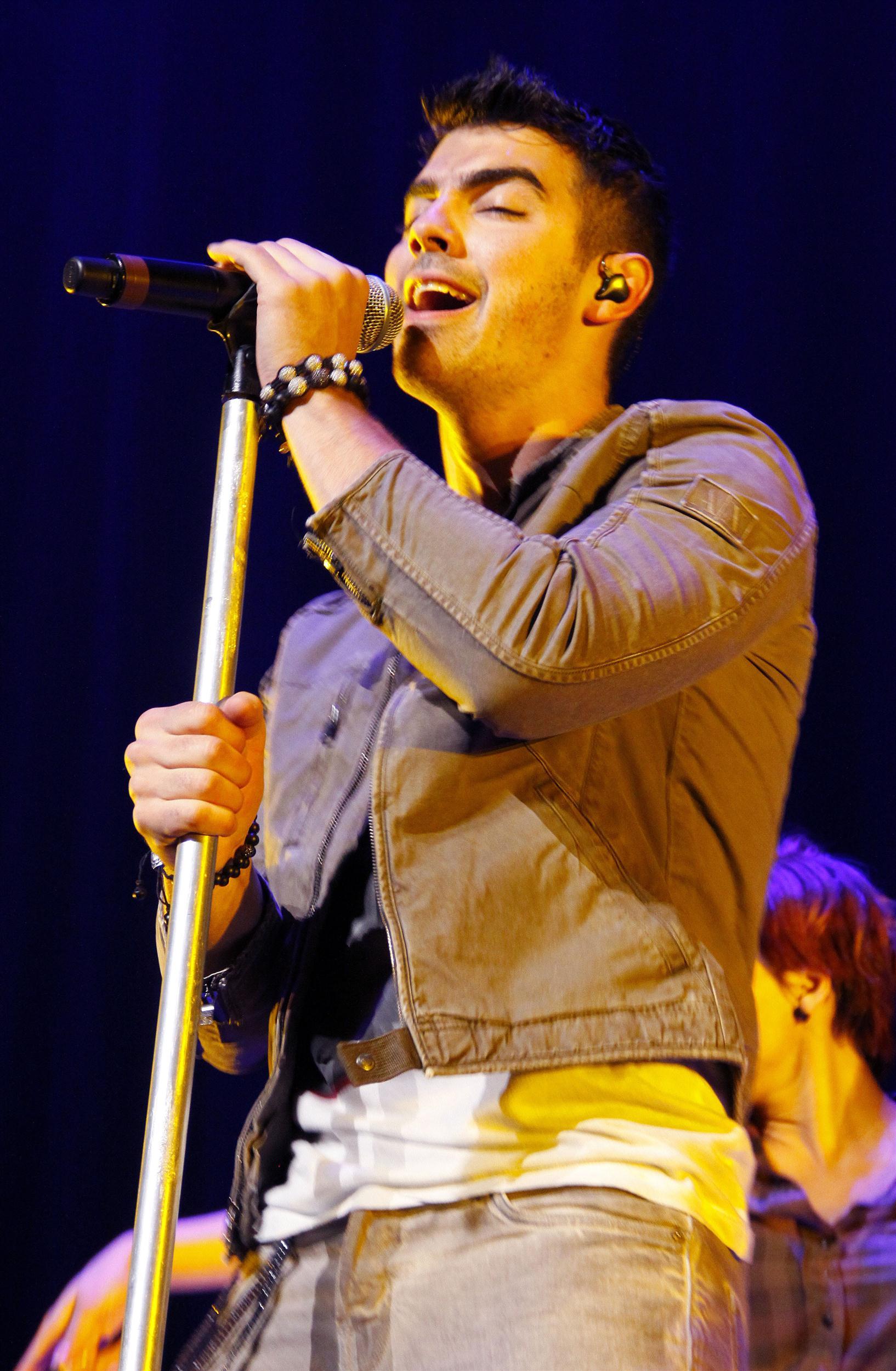 Joe Jonas performing live at Lanxess Arena | Picture 105267